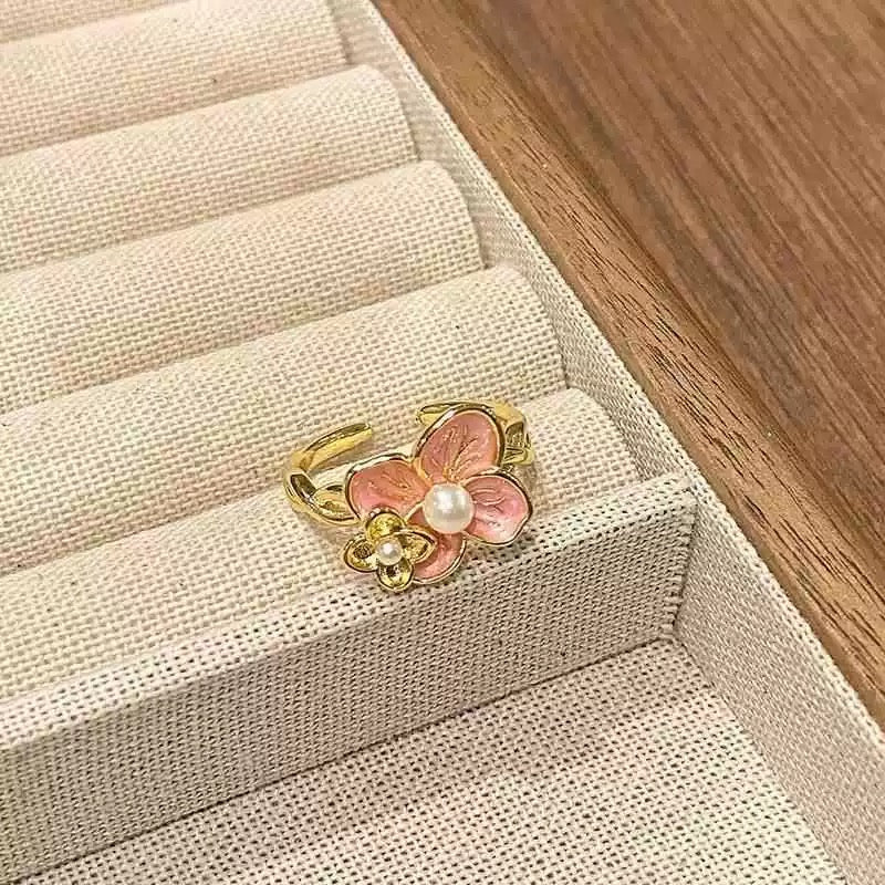 Florist in Pink! Ring