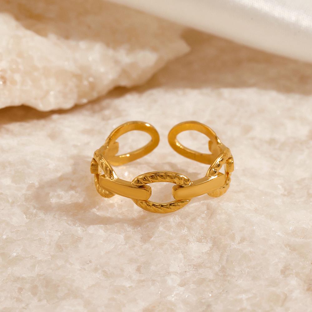 Linked in Twinkle Ring