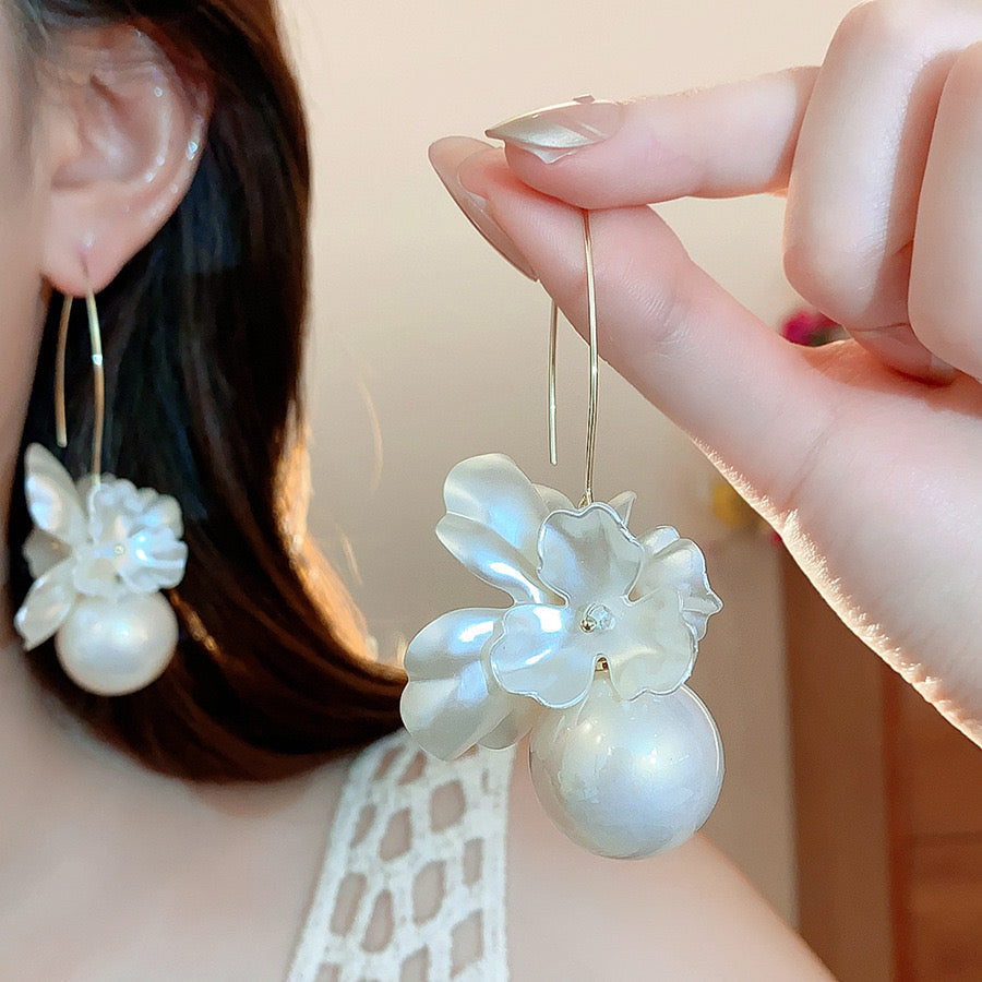 Floressa Pearlette Earrings