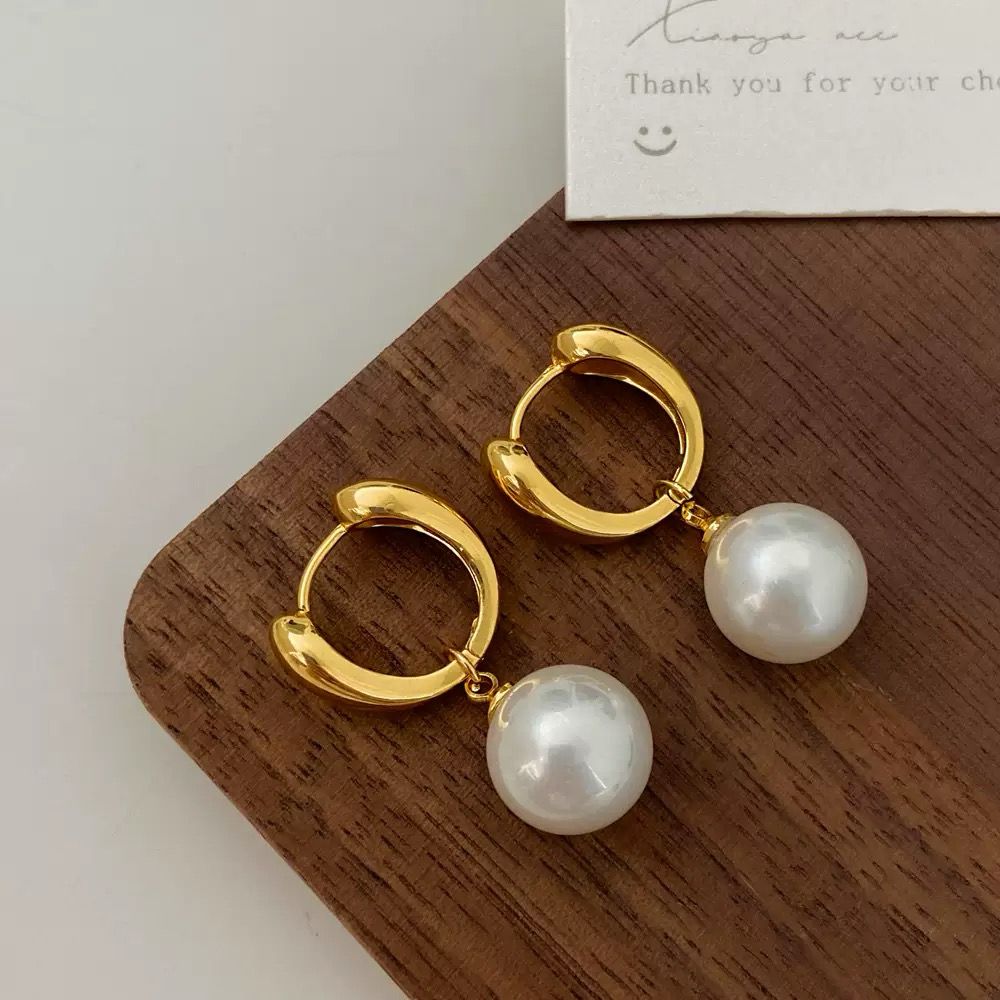 Kendal Pearl Drop Earrings