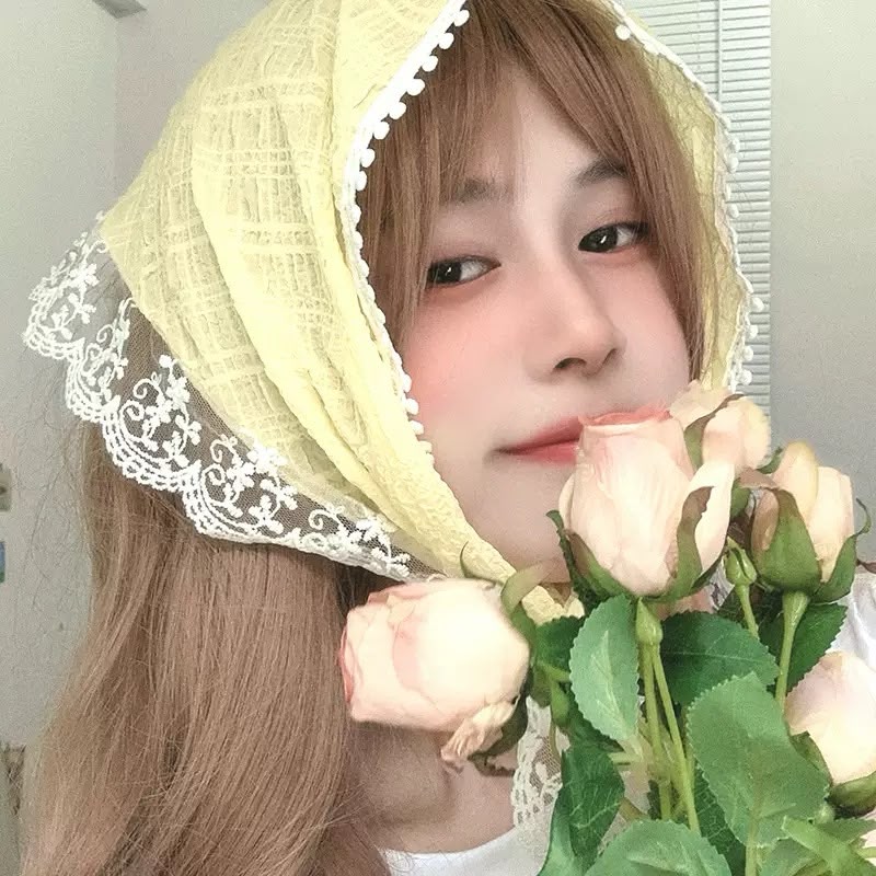Buttercup Meadow Lace Headscarf Bandana