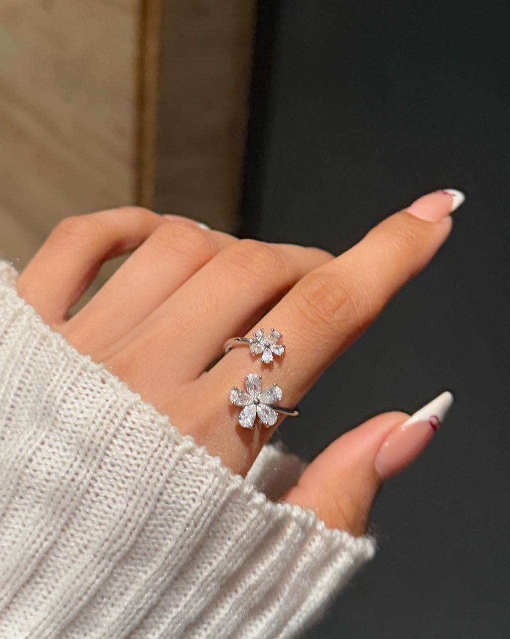 Spring time Ring - disk flower